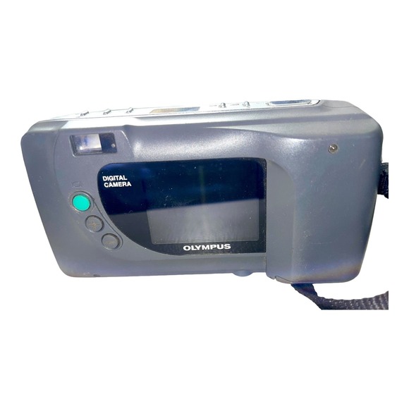 Poloroid 35 Film 300 AF and Olympus D-22L Digital Cameras - Picture 9 of 13